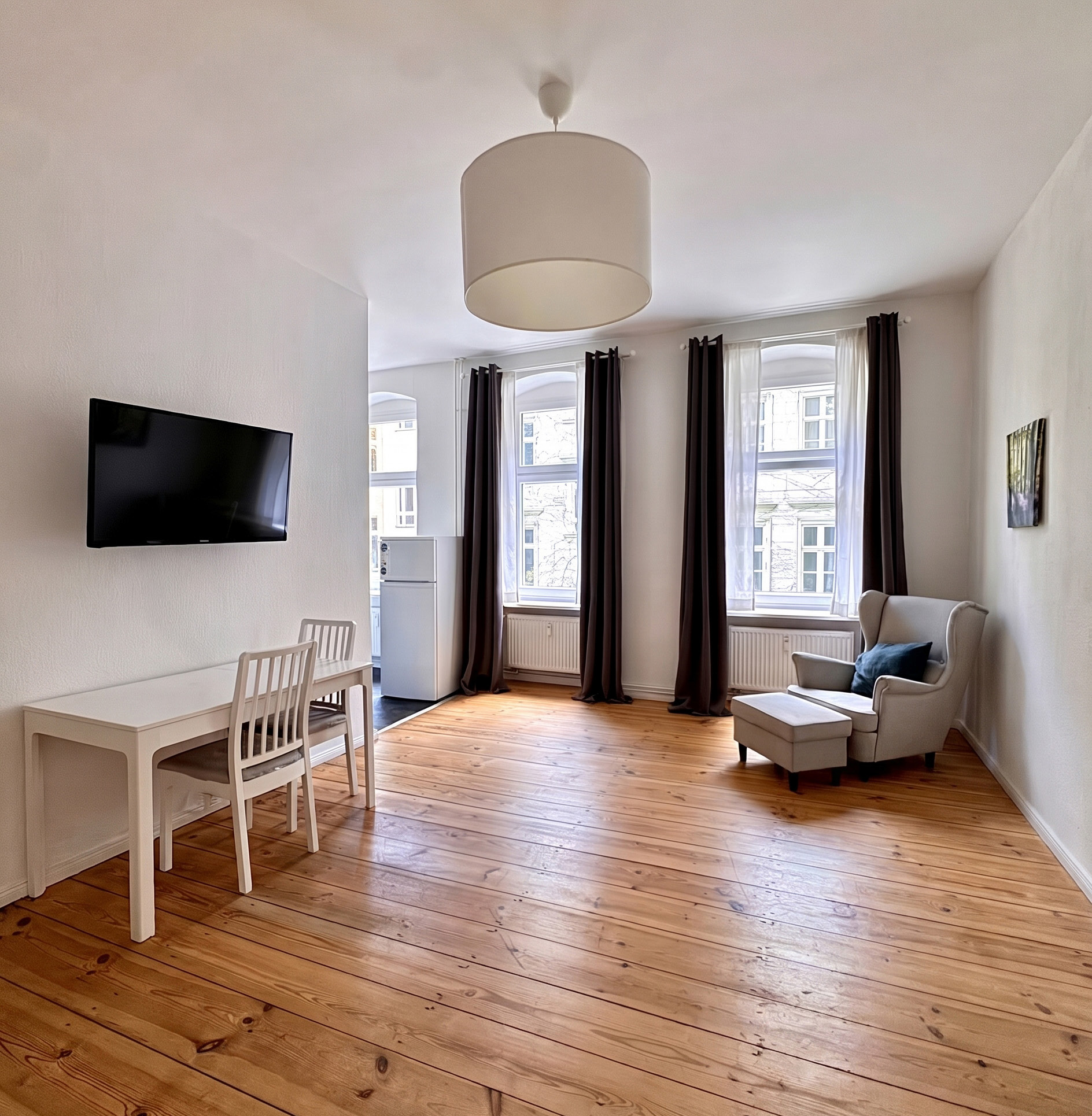 Modernized studio apartment in sought-after Bergmannkiez area