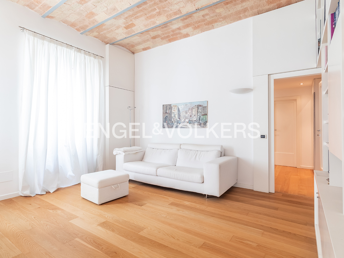 Elegant apartment on Via Palestro