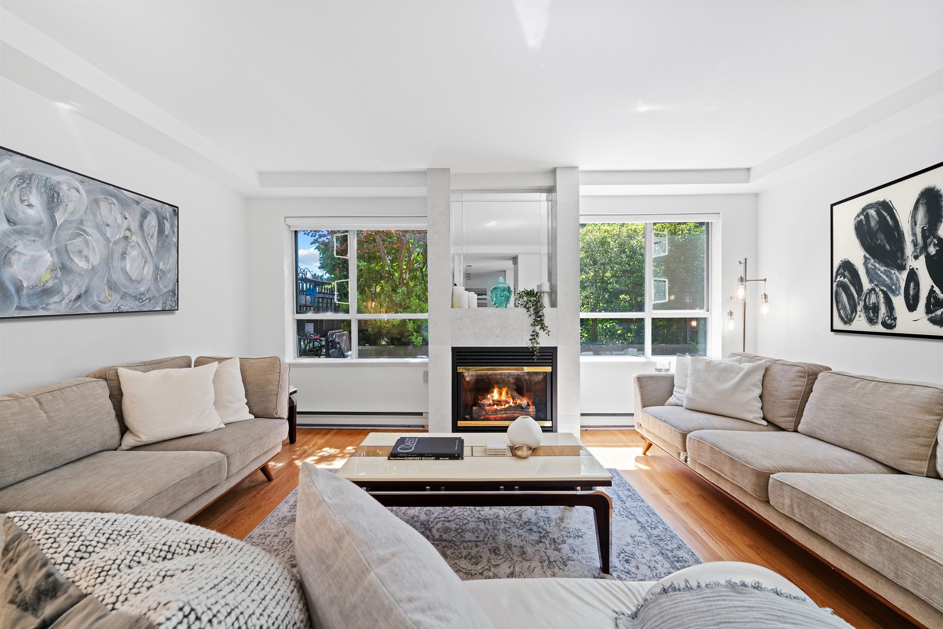 Renovated 3-Level Townhome in Kerrisdale!