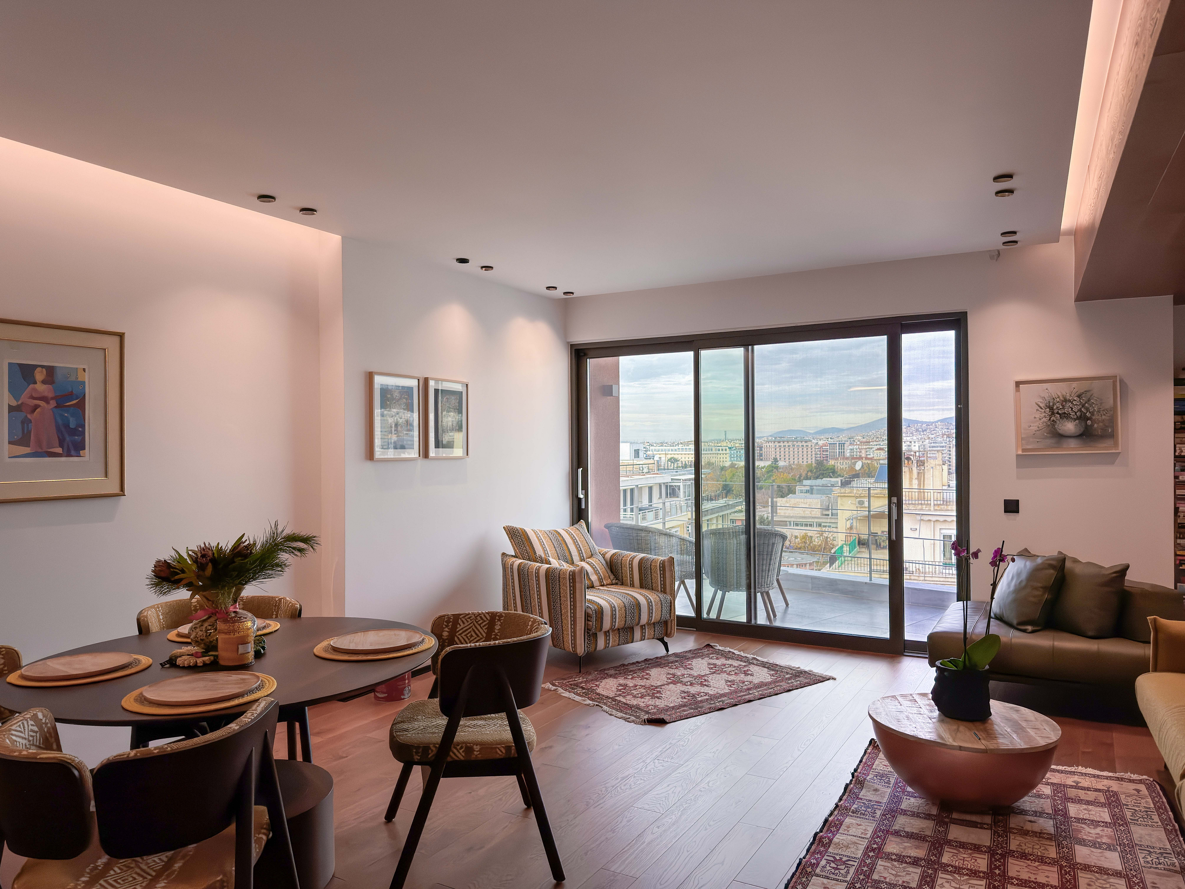 3 bedroom apartment on the 9th floor
