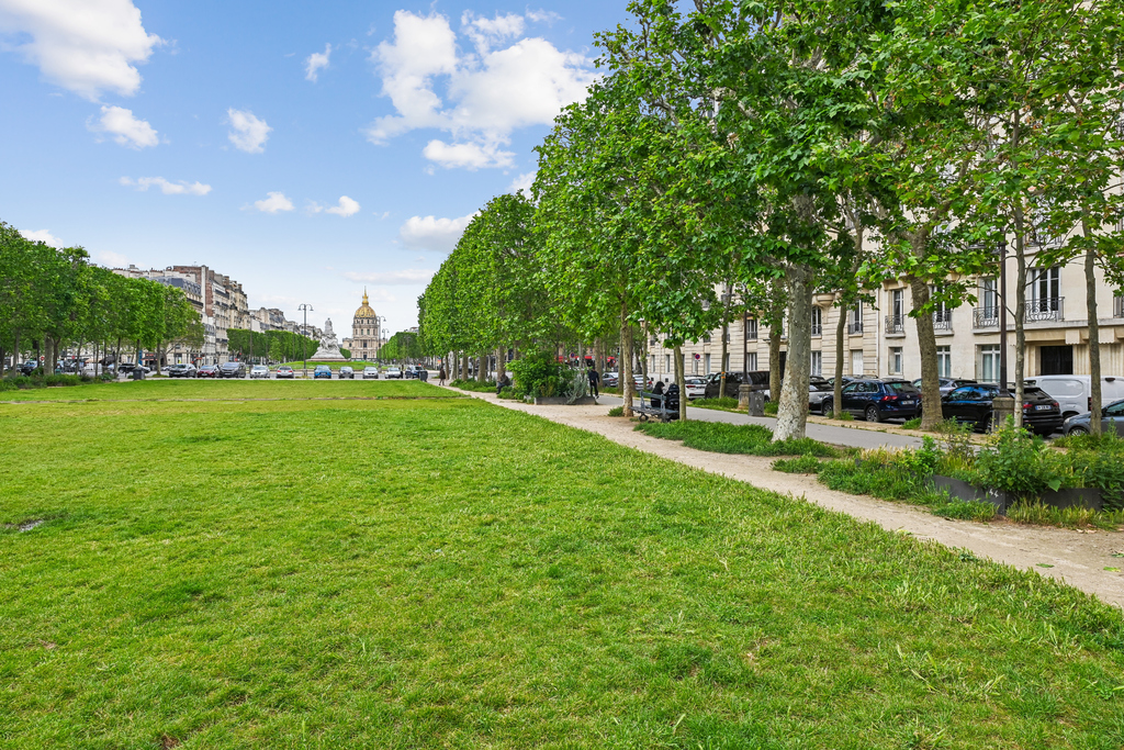 Paris XV / VII - Avenue de Breteuil - Charmant 2 Pièces
