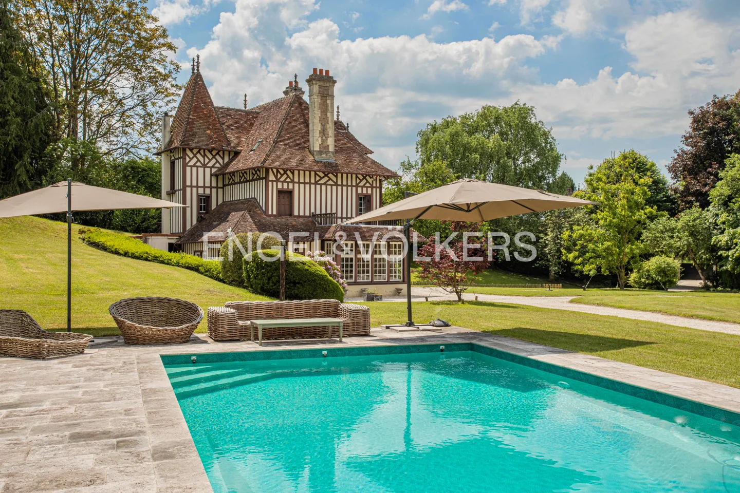 Superb 41-hectare stud farm on the outskirts of Deauville