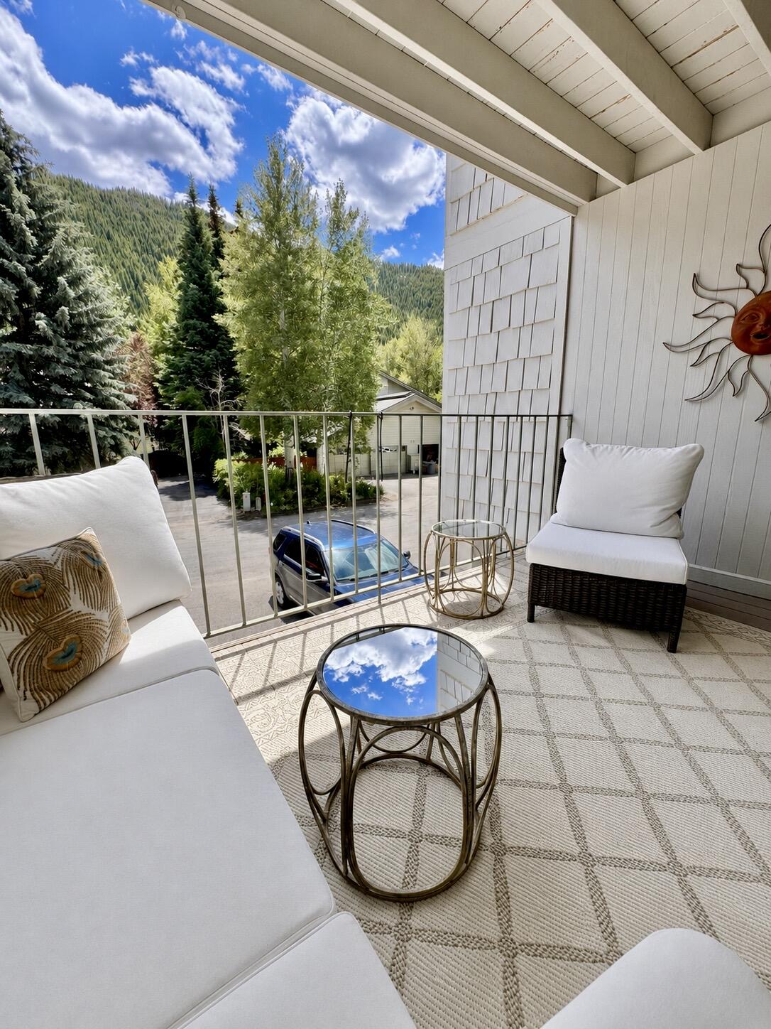 Mountain Getaway on Warm Springs Rd.