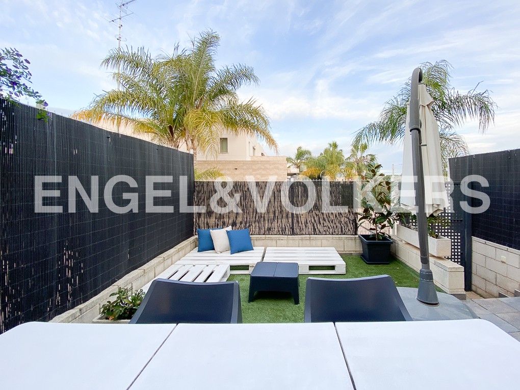 Semidetached house with pool at "Torre en Conill"