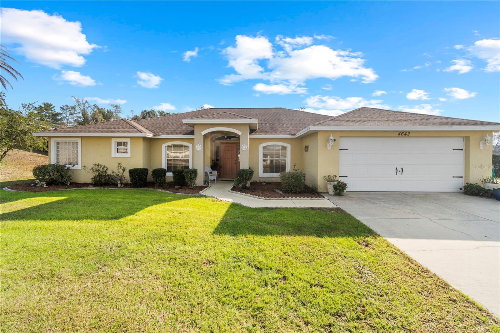 Spacious Ocala Waterway Home with Pool & Dual Garages
