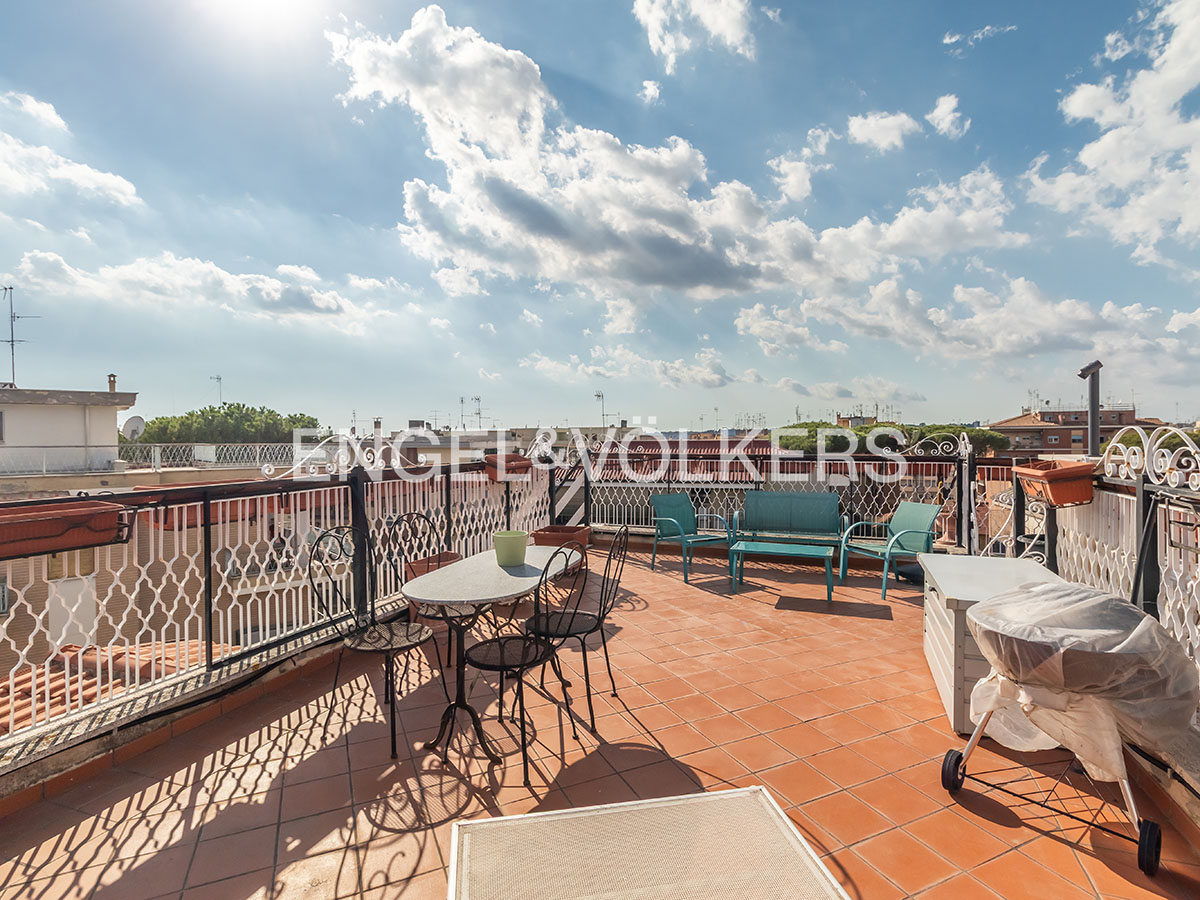 Penthouse, Via della Collina Volpi