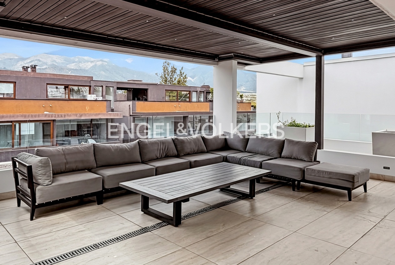 Departamento con gran azotea en La Dehesa Central