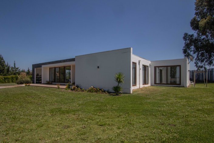 Dos casas, Buena conectividad a Ruta 5 Sur, Paine