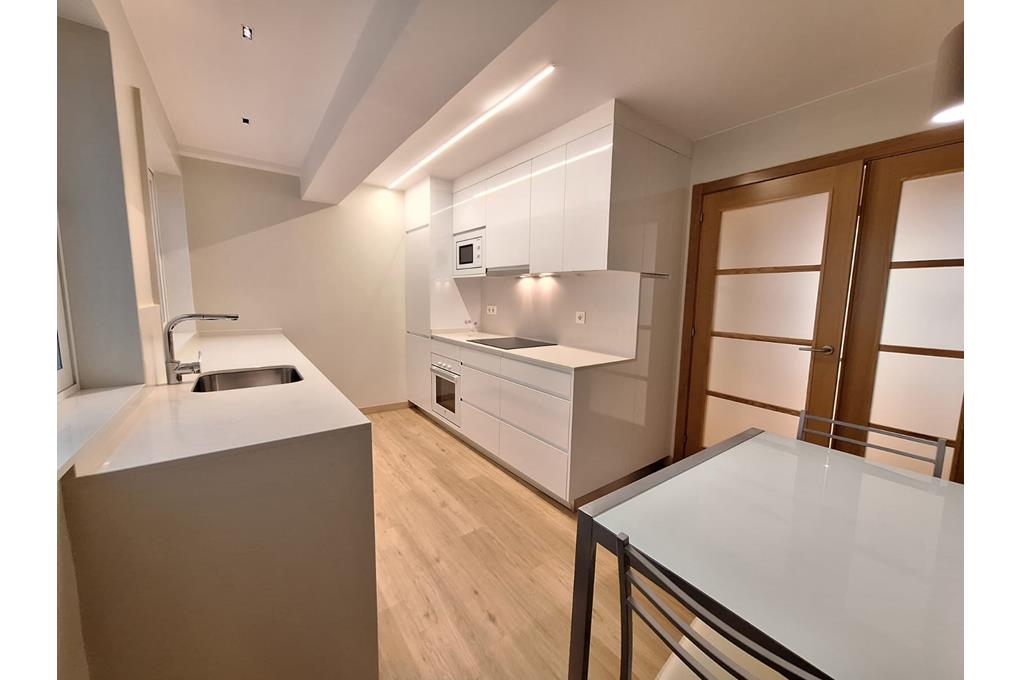 Engel&Völkers rents out a fully renovated apartment in the heart of Santiago de Compostela