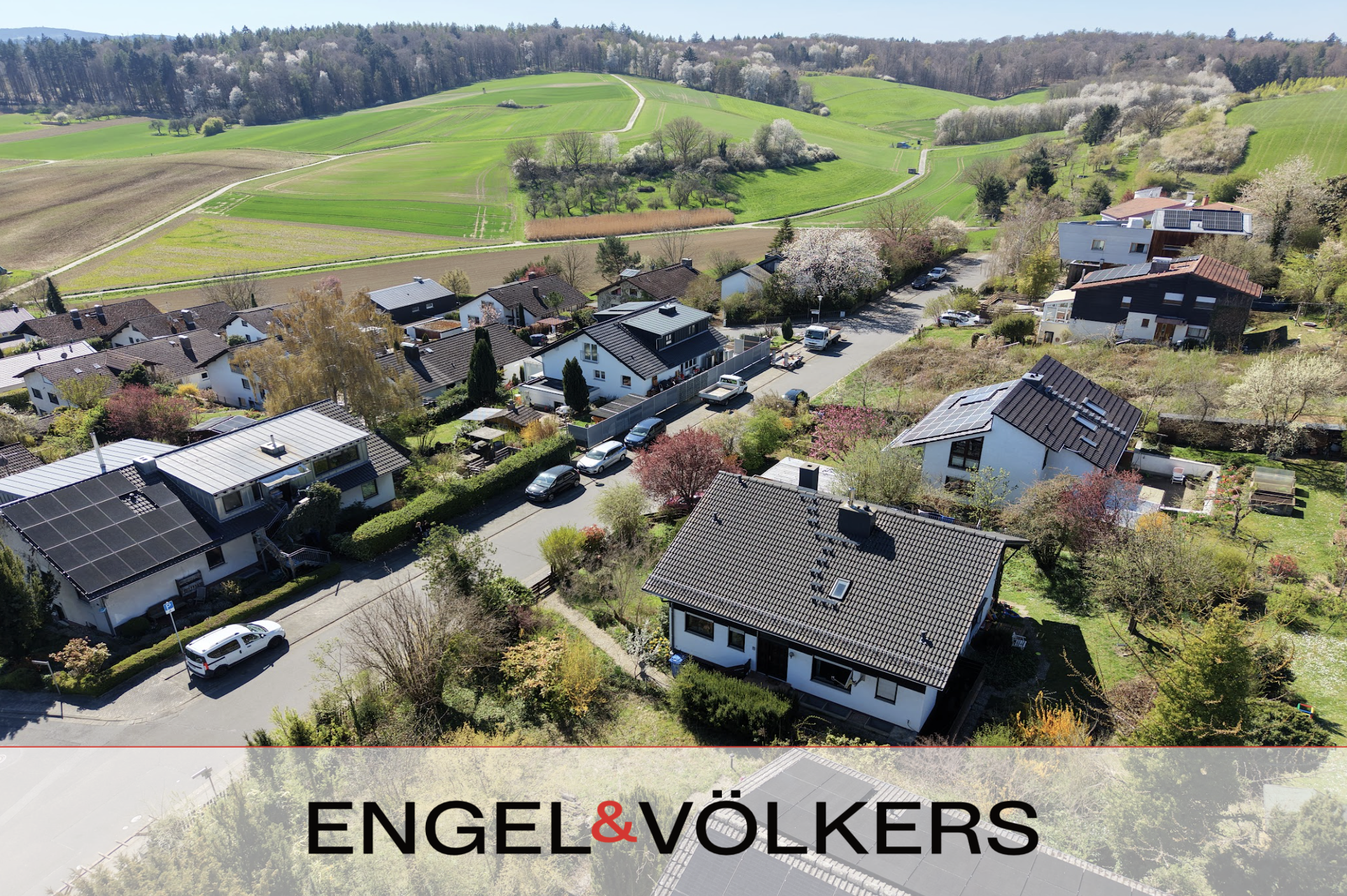 Ihr zukünftiges Zuhause im Grünen – Großzügiges Einfamilienhaus mit Einliegerwohnung!