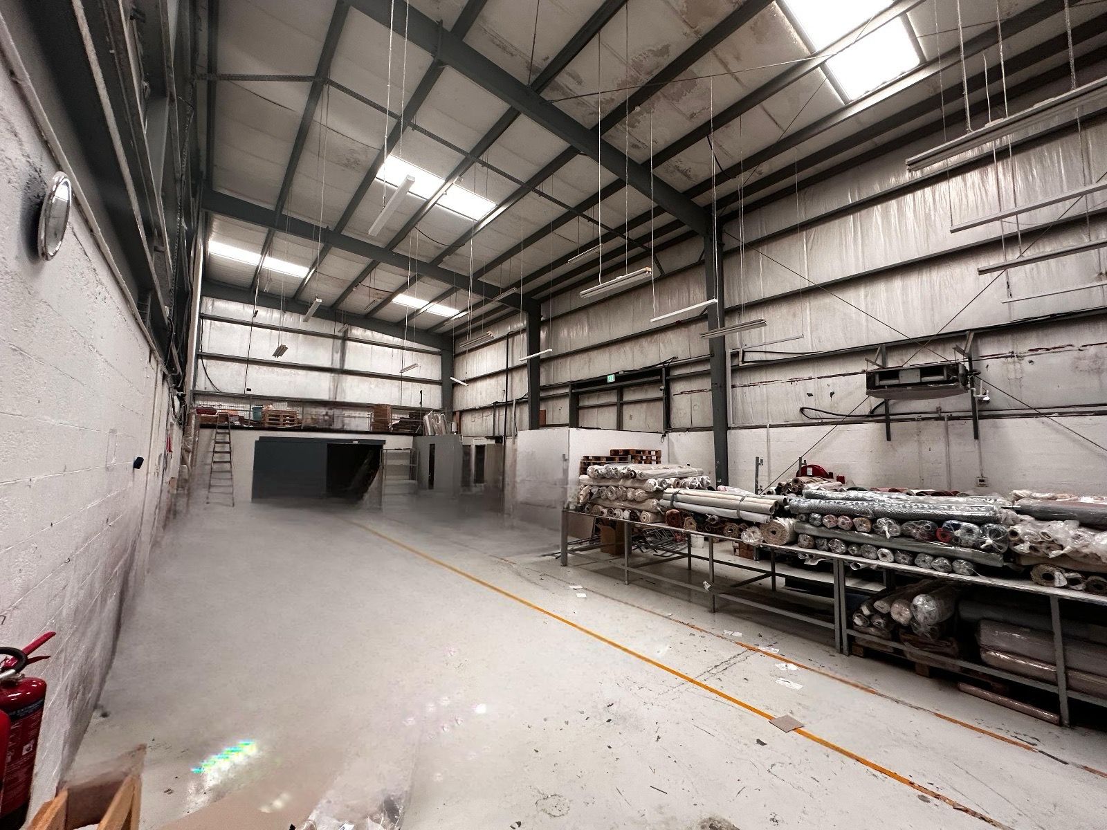 83KW | Excellent Office | Roller Shutter Doors