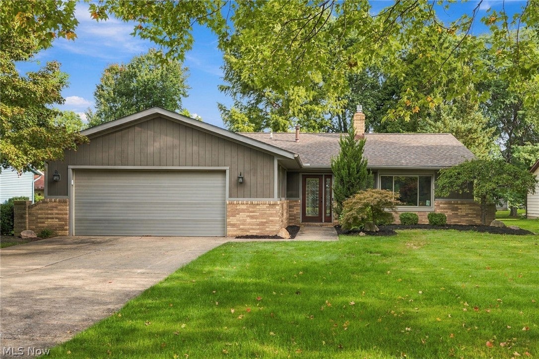 Updated 3-Bed Ranch in Mentor's Wayside Lakes Community