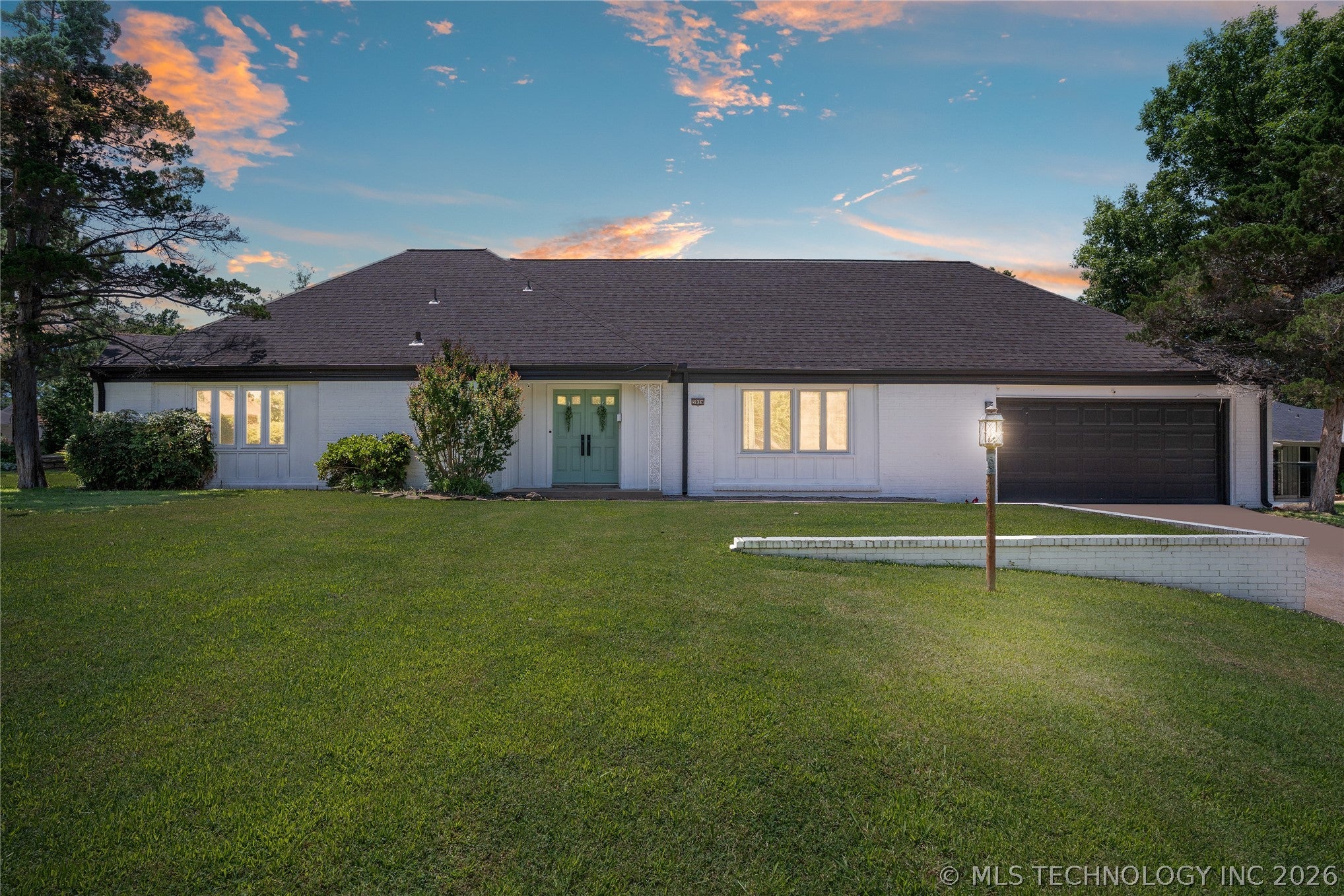 Perfect Blend of Tmeless Charm and Modern Convenience