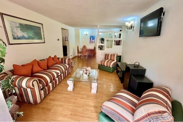 Departamento amoblado, El Golf