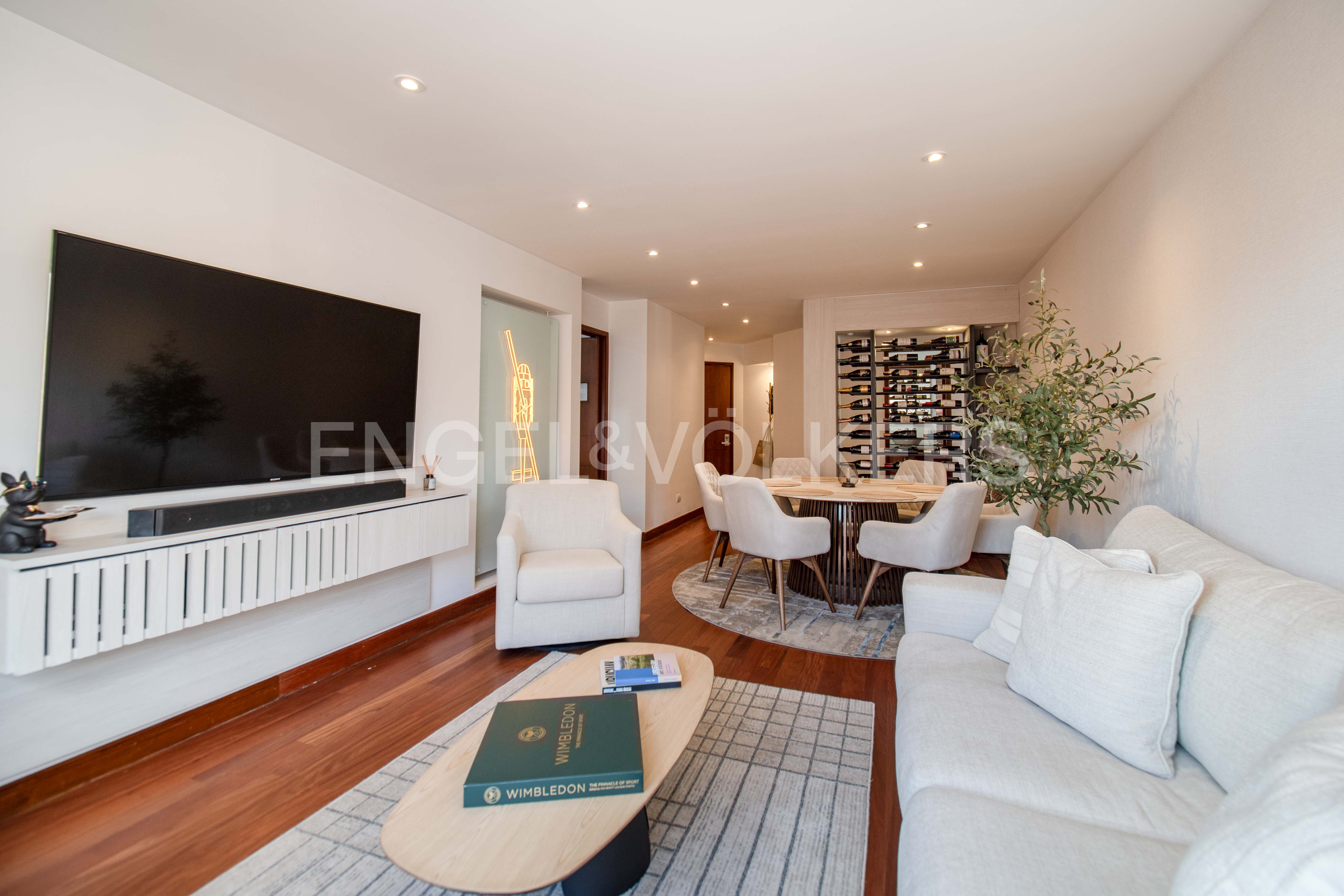 Apartamento moderno e iluminado para venta en Chicó Navarra
