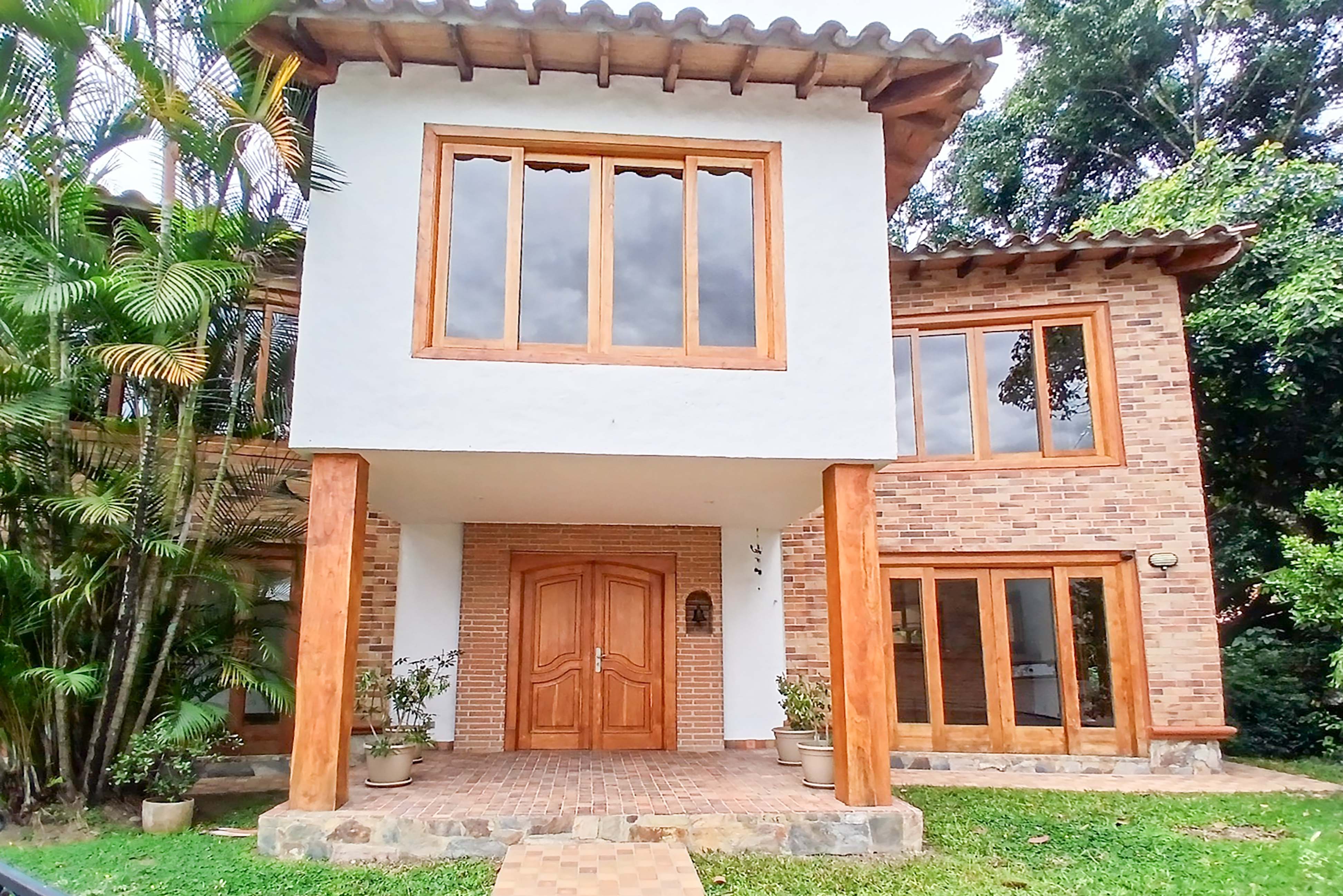Casa finca para arriendo en La Loma del Chocho, Envigado