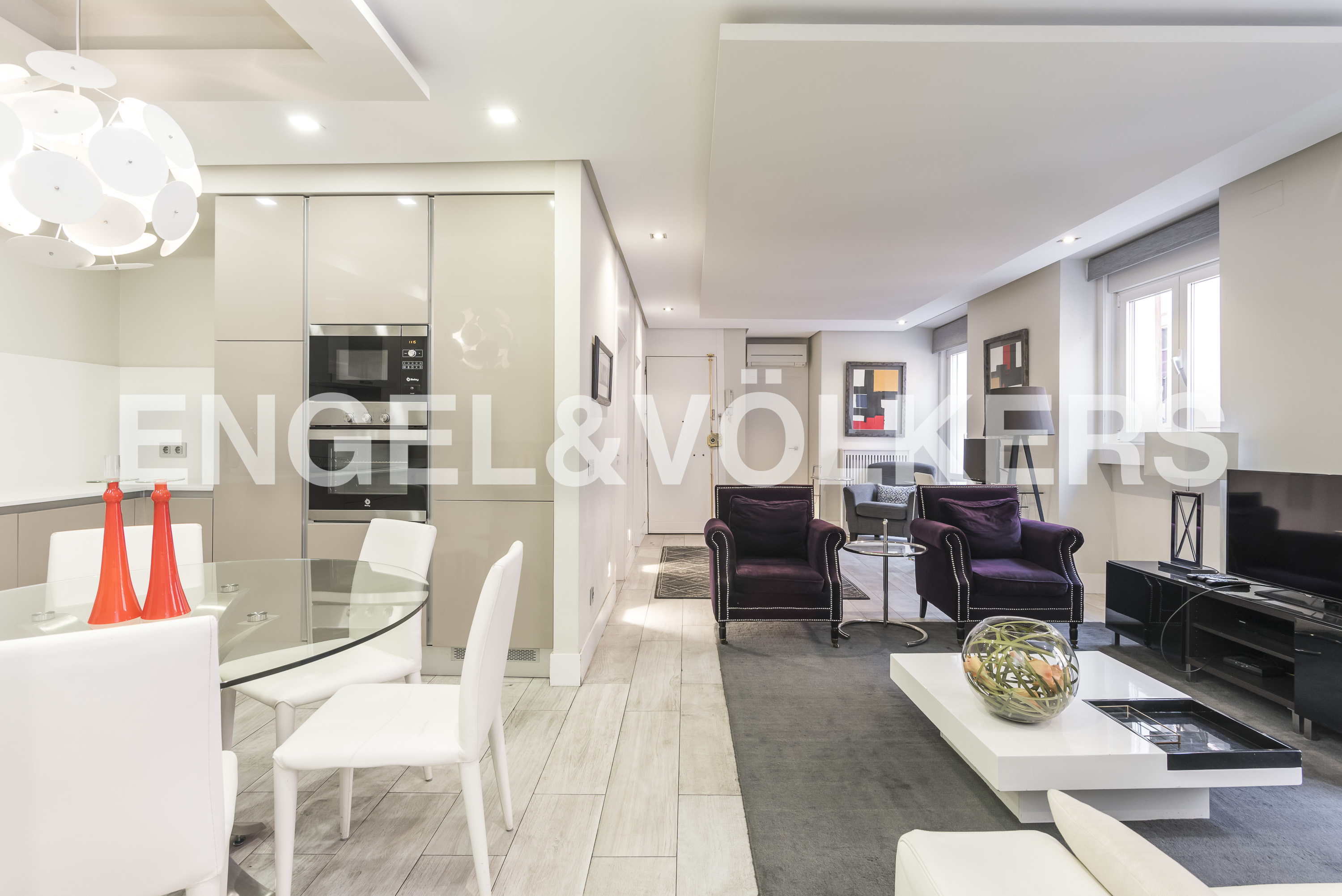Luxury furnished 3 bedroom apartment in Justicia for rent