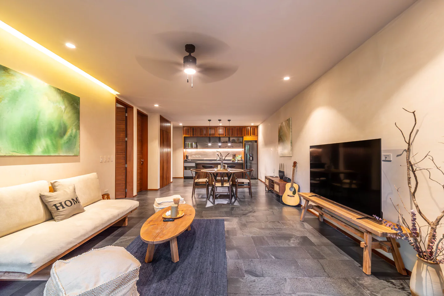 Exquisite 2 Bdr 2 Bathroom Located in the Exclusive Miraluna 2