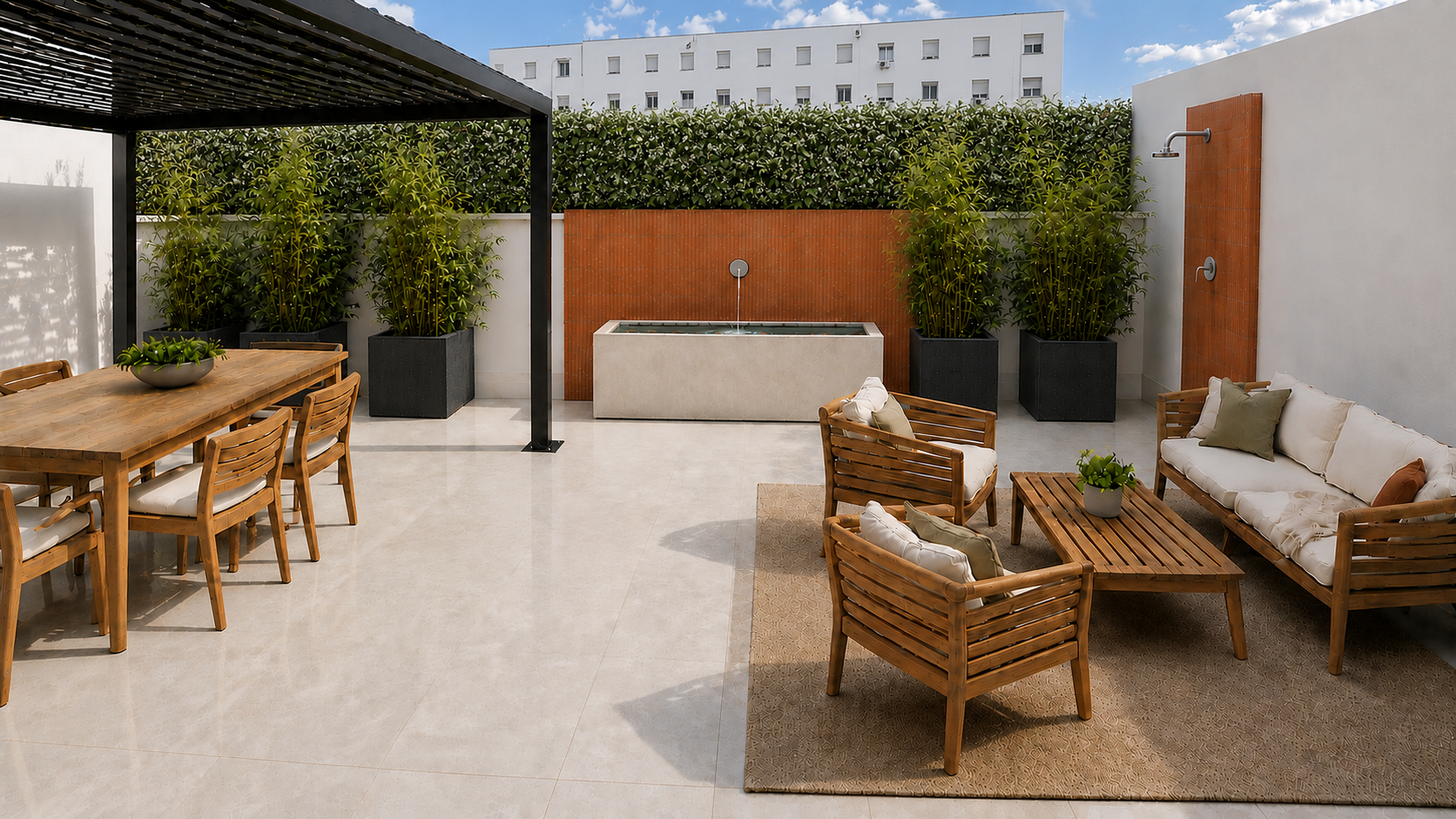 Large renovated apartment with garage, patio and storage room near Retiro Park