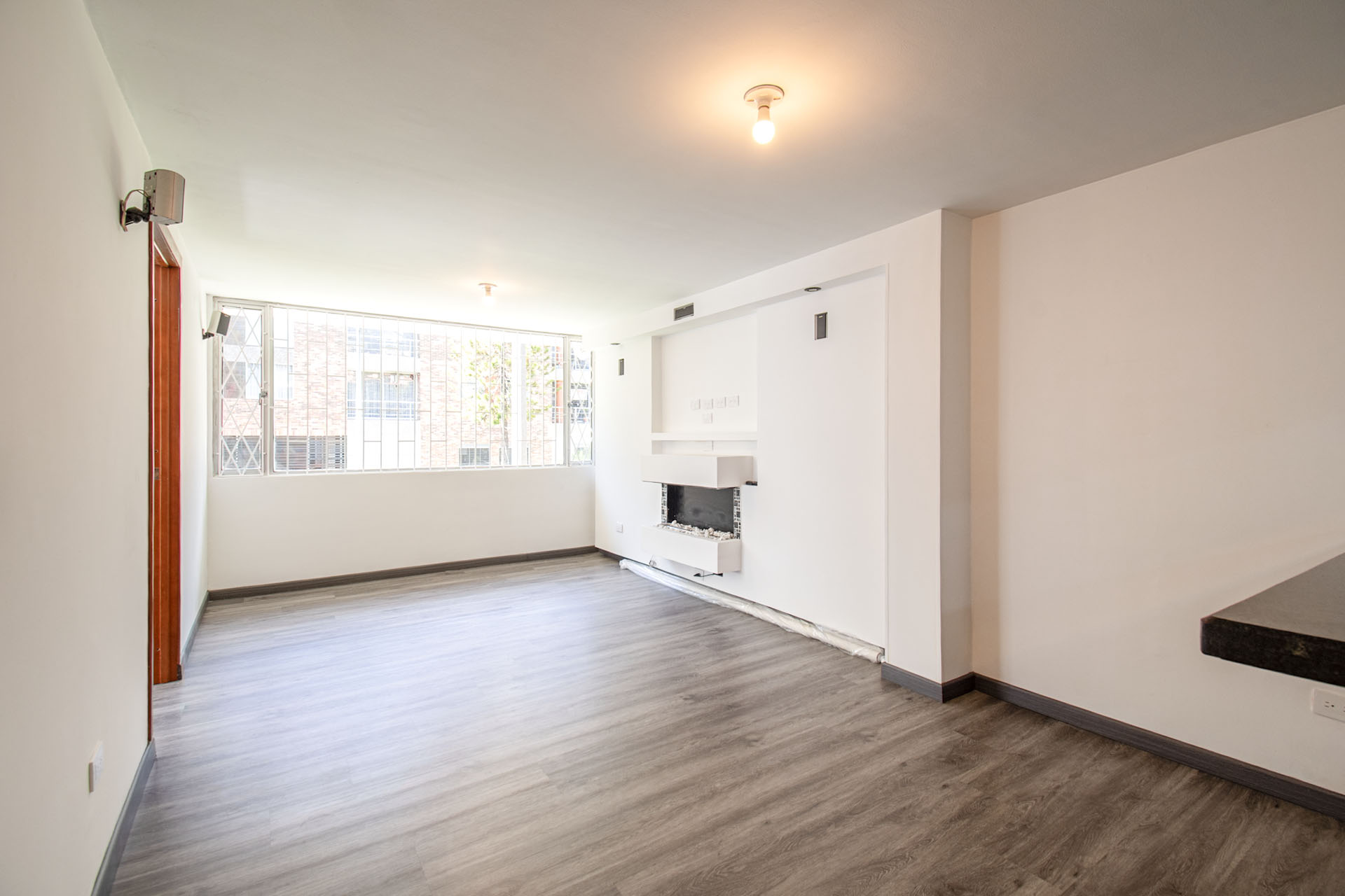 Apartamento con vista a parque para venta en Cedritos