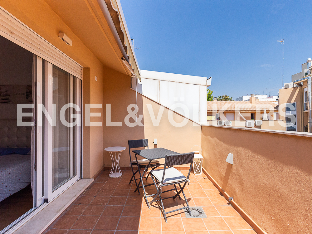 Penthouse with terrace for short term