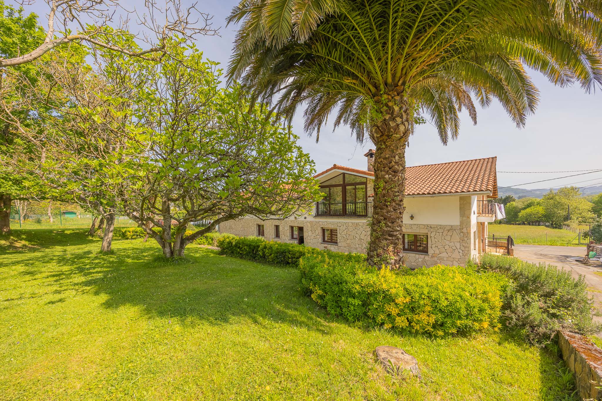 Farmhouse in Mungia with mountain views