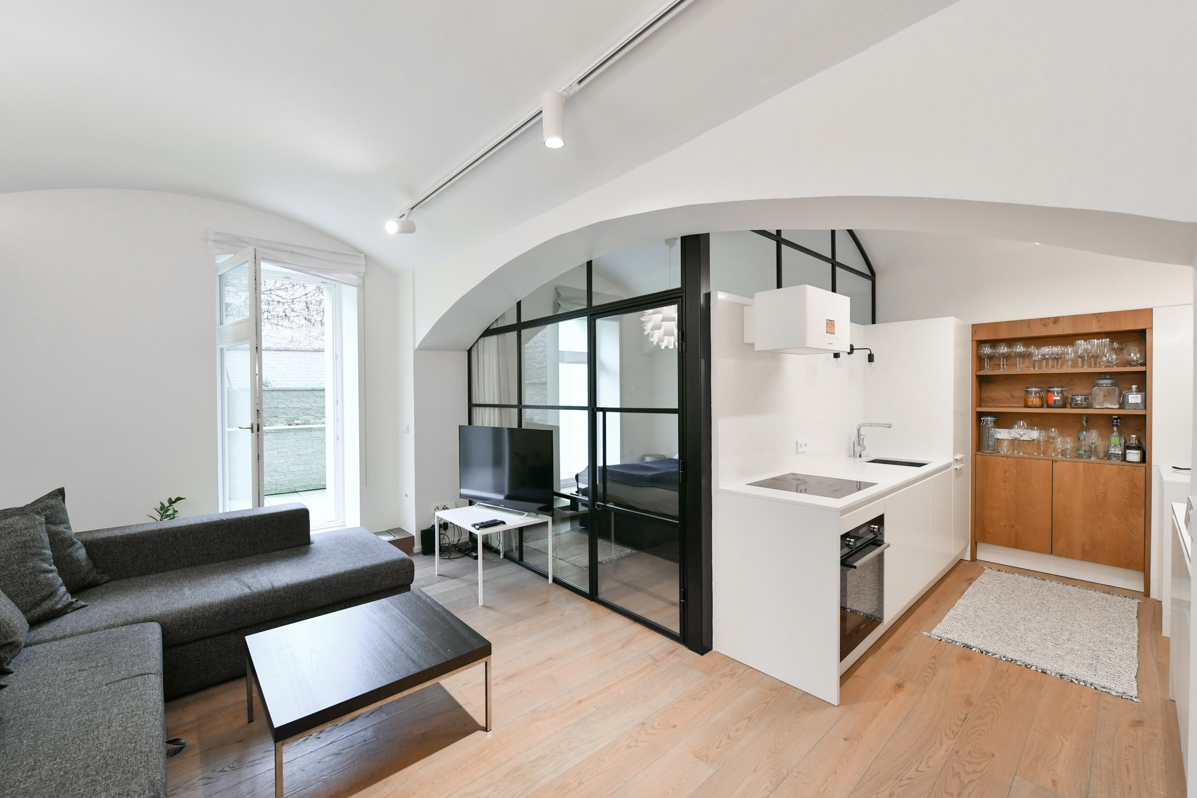 Rent a 2+kt apartment on Jiřího z Poděbrad Square