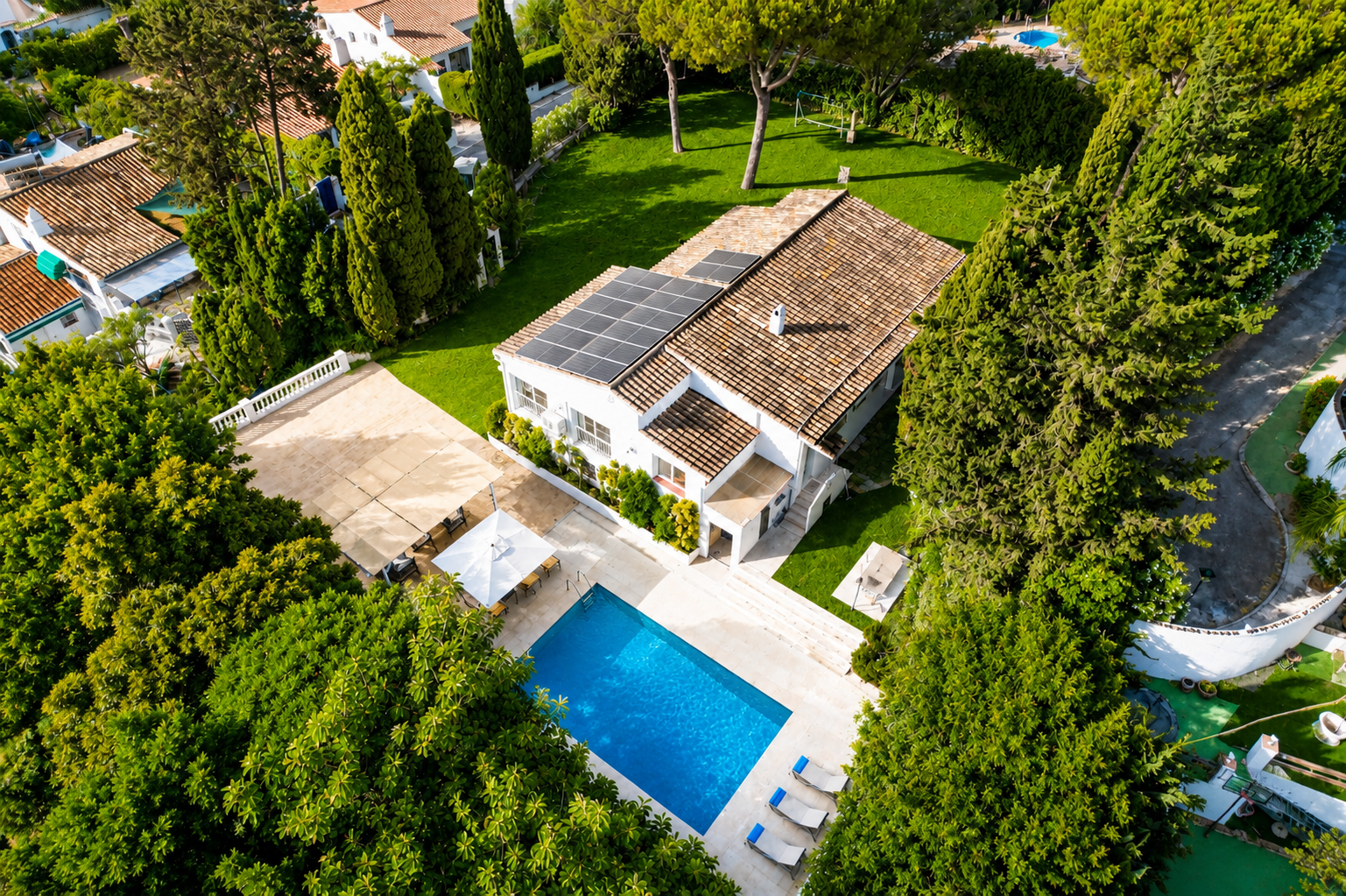Villa Mkondo, El Chaparral – Außergewöhnliche mediterrane Villa mit 7 Schlafzimmern, separatem Gästehaus, 1.250 m² Grundstück und Meerblick