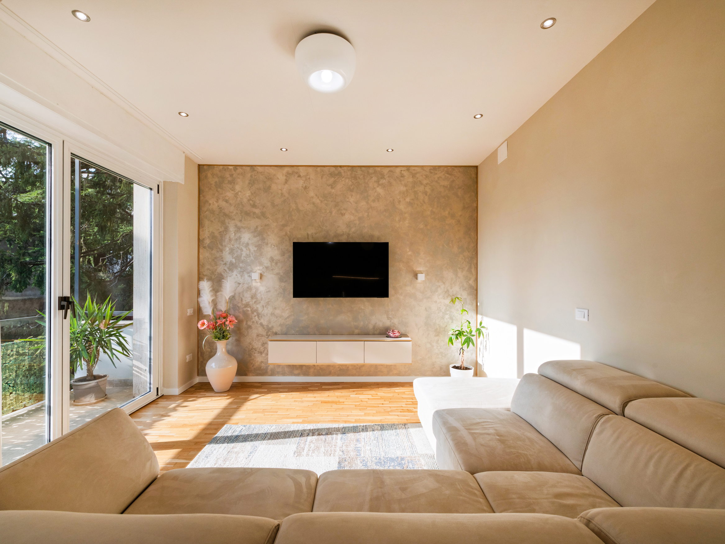 Moderno e ristrutturato: il tuo comfort pronto da vivere