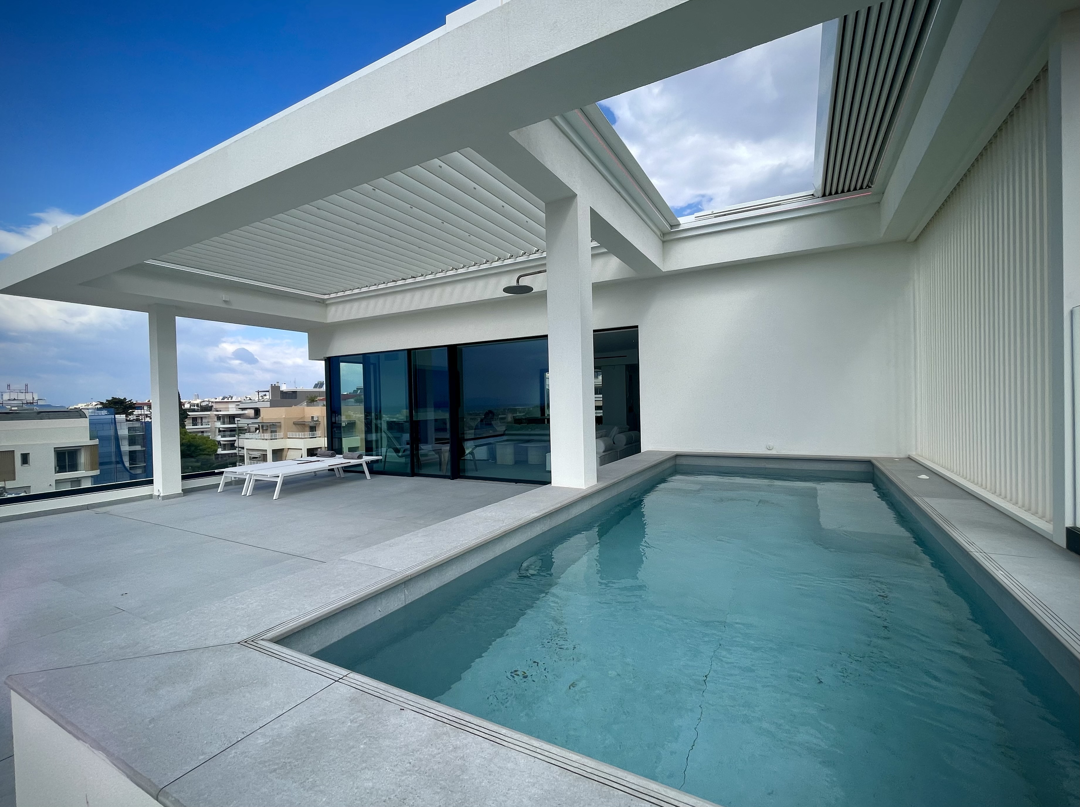Luxury furnished penthouse duplex with heated pool & sea views
