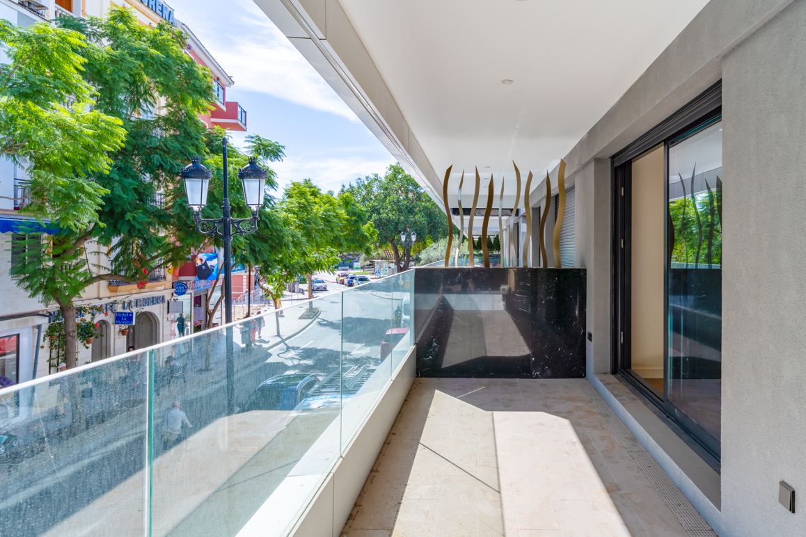 Newly built 3-bedroom apartment with 2 large terraces in Edificio España