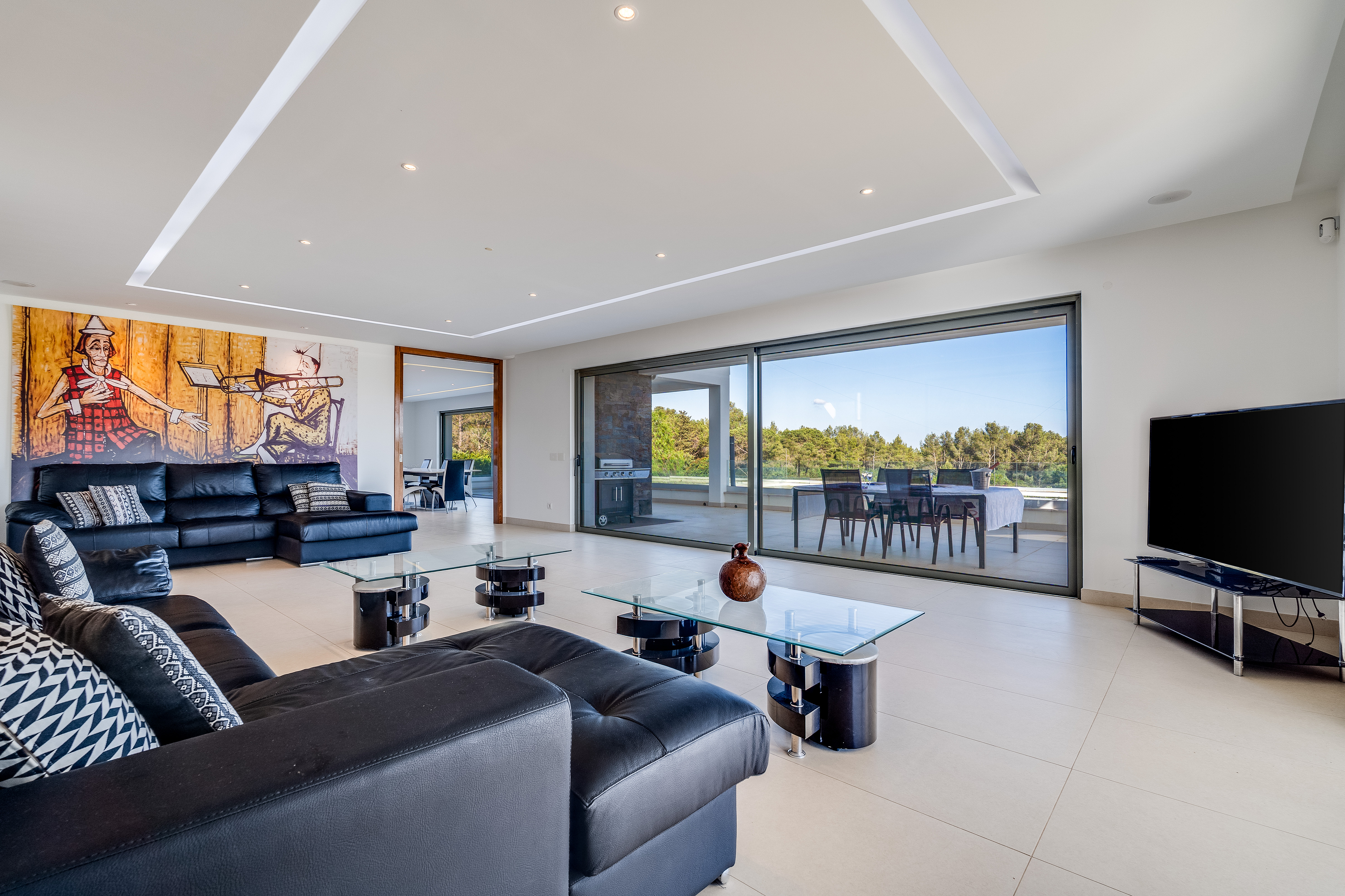 Magnificent V5+1 with stunning views over Vau
