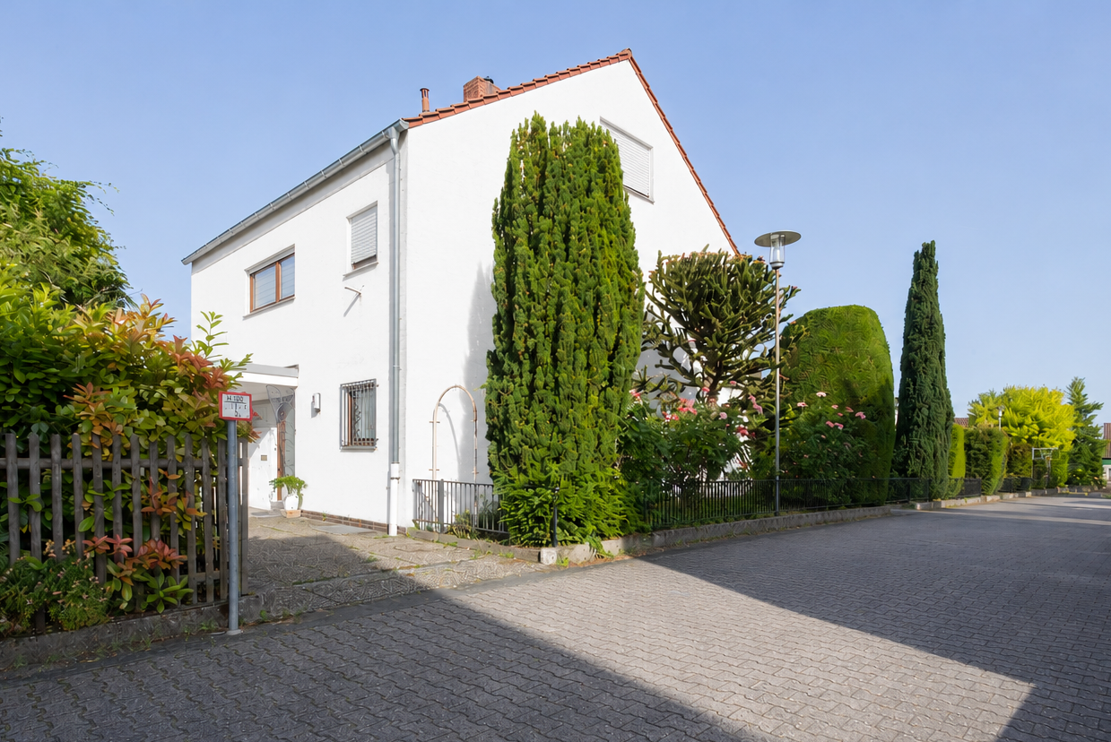Familienhaus in ruhiger Lage mit Südgarten und mit schönem Blick!