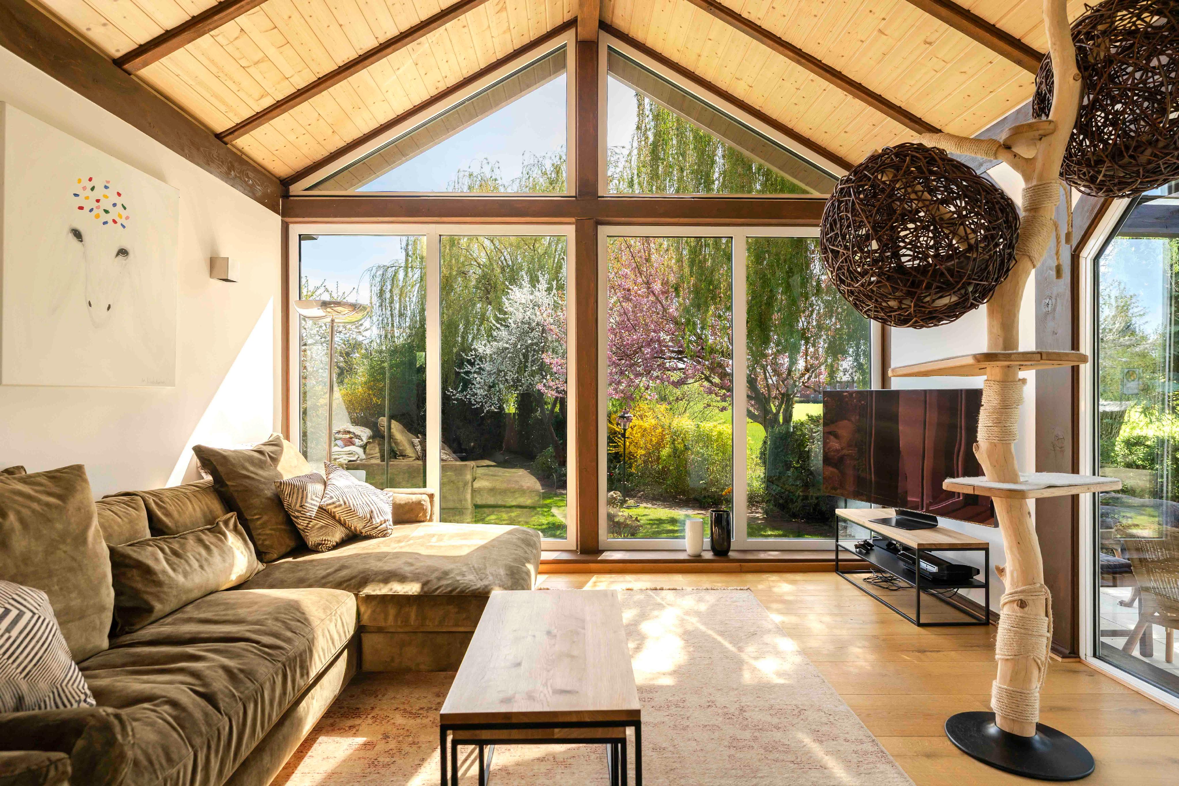 Eleganz trifft Natur – Idyllisches Familienhaus mit Weitblick