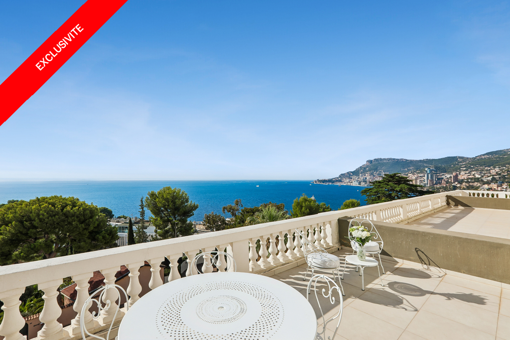 Exceptional 2-bedroom Belle Époque apartment with spacious terrace and sea views over Monaco