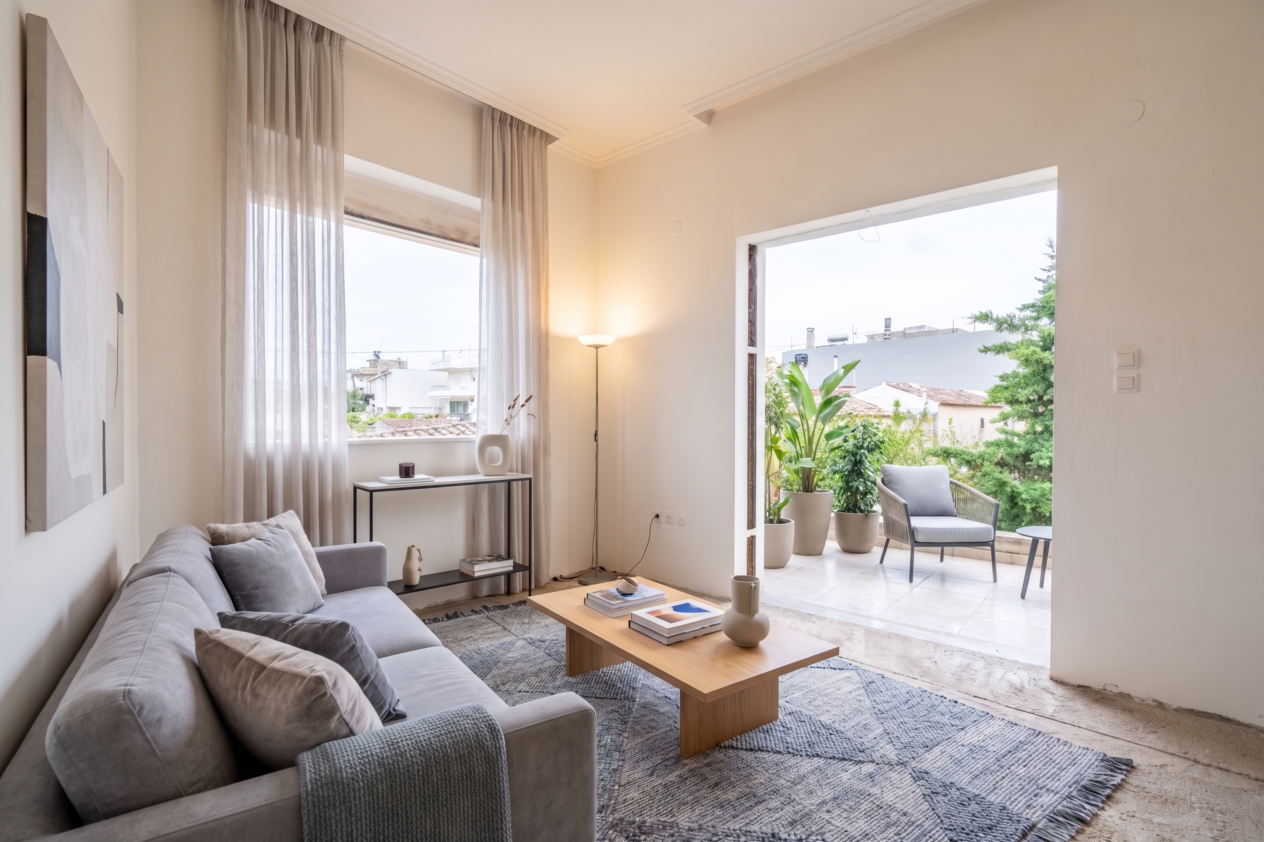 Ημιτελής μονοκατοικία στο κέντρο των Σπάτων