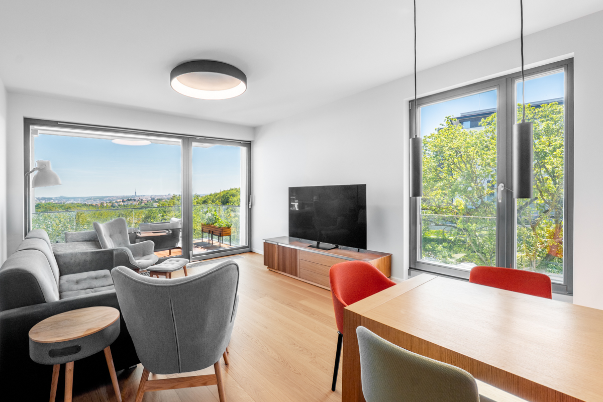 Rent a 3+kt apartment in the Top Residence with panoramic views