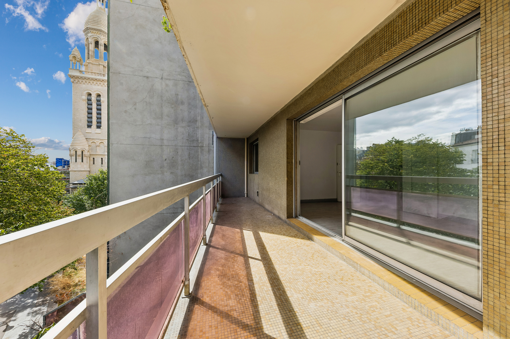 Bright 90 m² apartment with a large tree-lined terrace – Butte-aux-Cailles