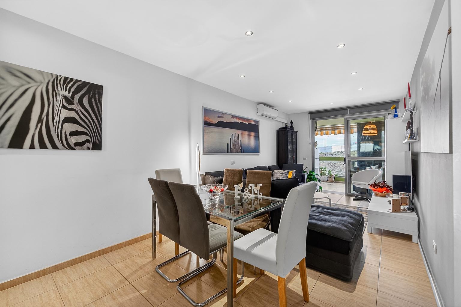 Apartamento con terraza, parking y buena ubicación en El Médano