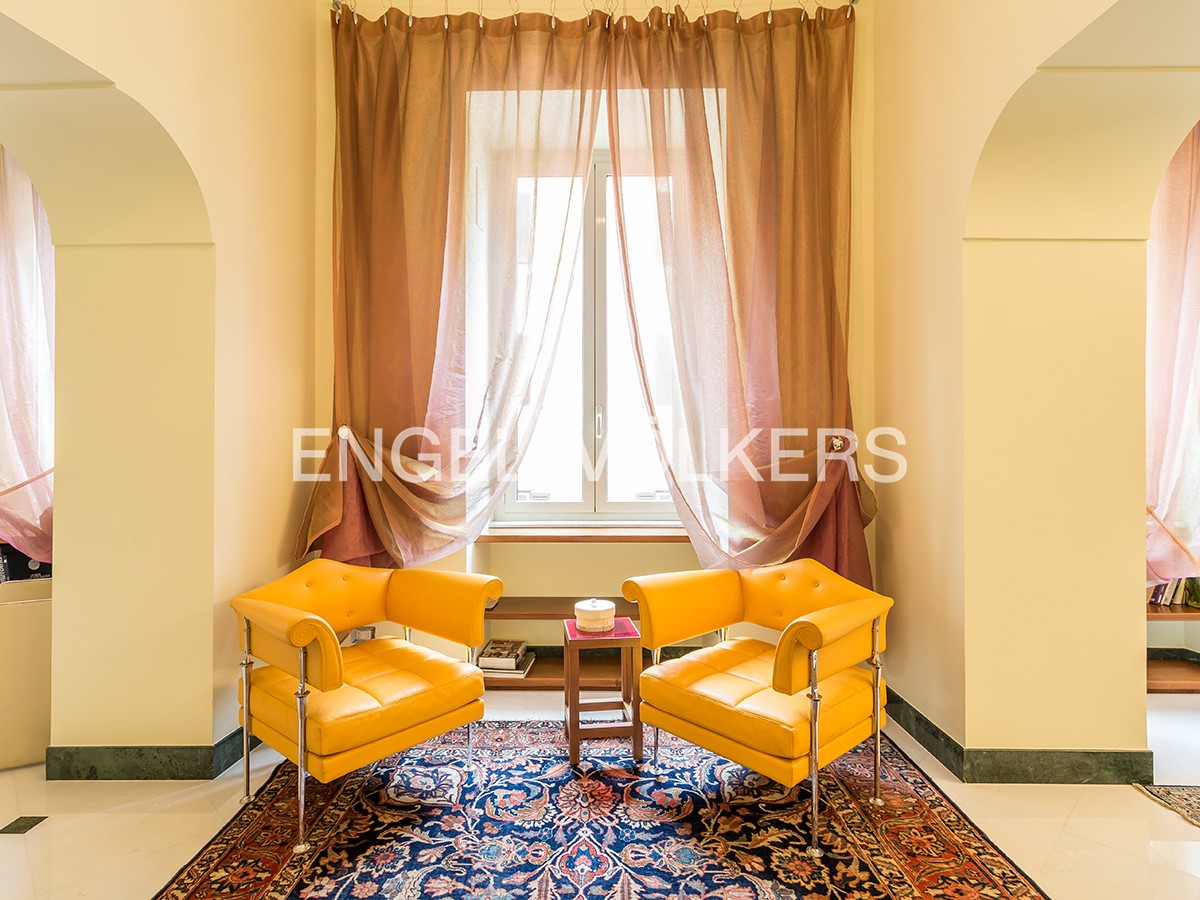 Elegant apartment on Via Sistina