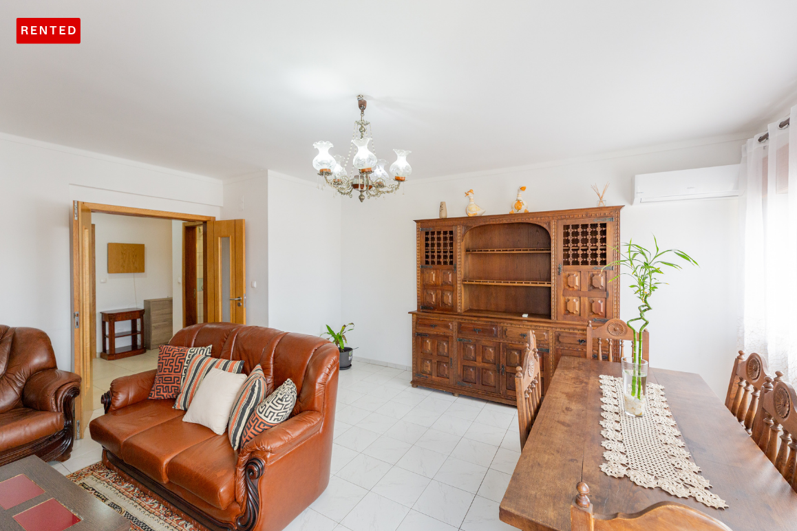 Fifth-Floor Apartment For Rent in the Heart of Tavira