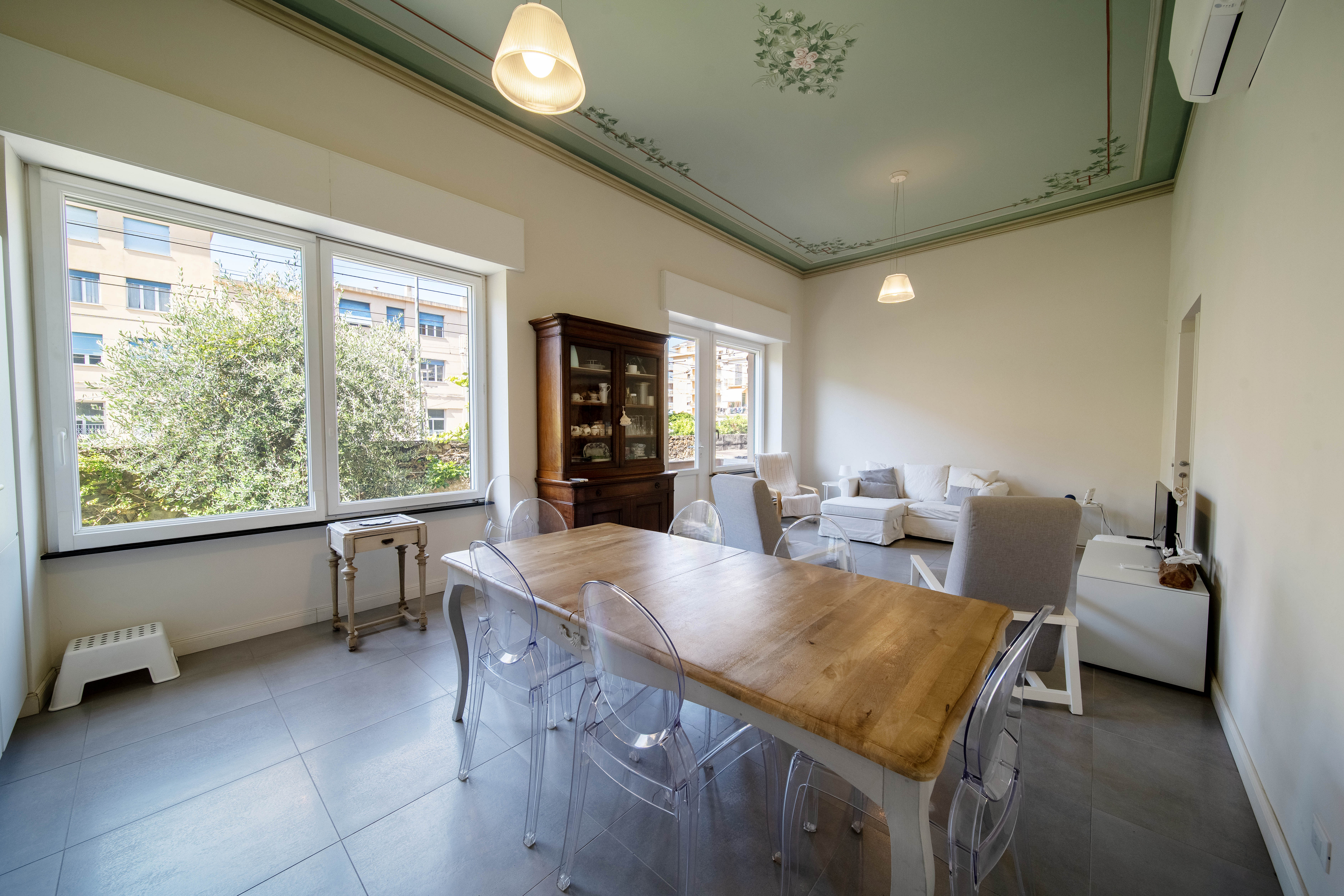 Renovierte Wohnung mit privatem Garten