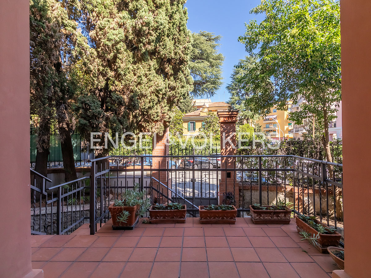 Portion of a villa with private garden and spacious basement