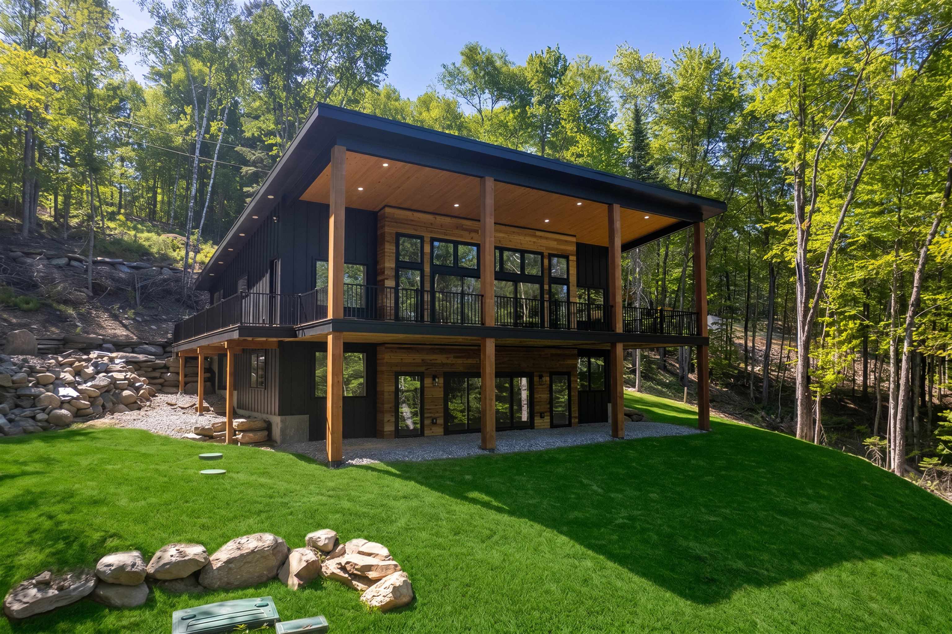 Luxury New Build in Perfect Location with Lake Access