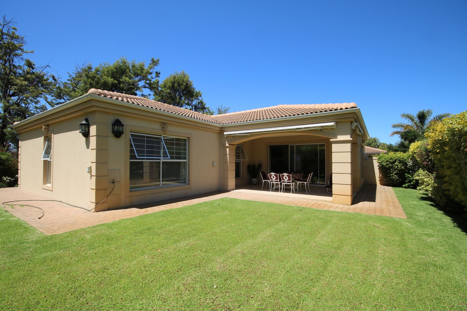 Gem in security estate, Somerset West