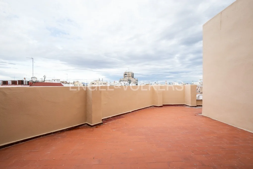 Ático dúplex con 3 terrazas en Ramón y Cajal