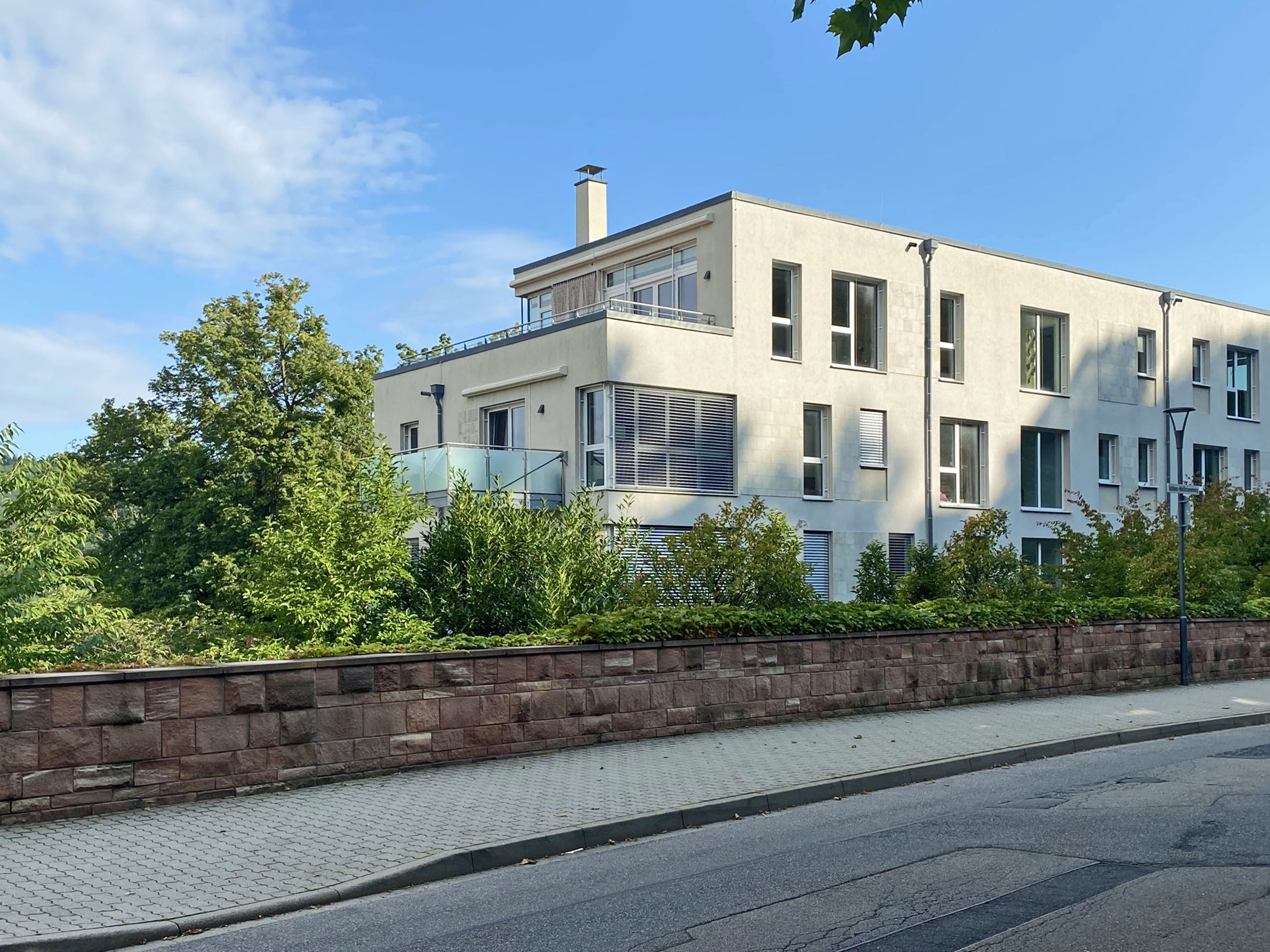Exklusives Wohnjuwel mit Schlossblick