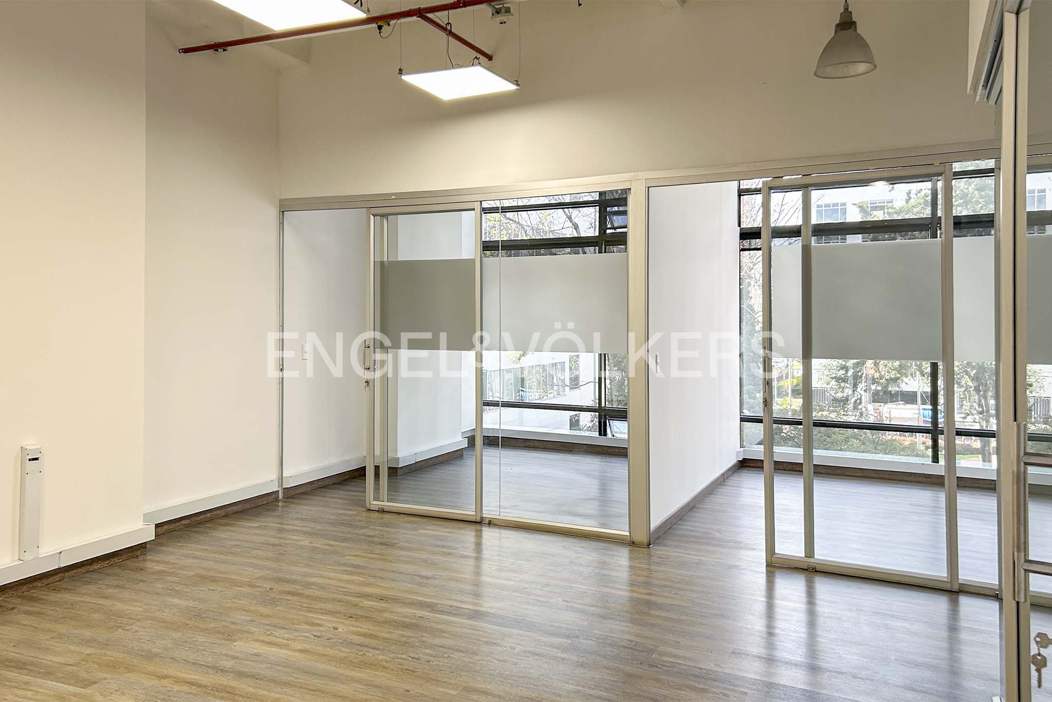 Oficina en arriendo en Chico