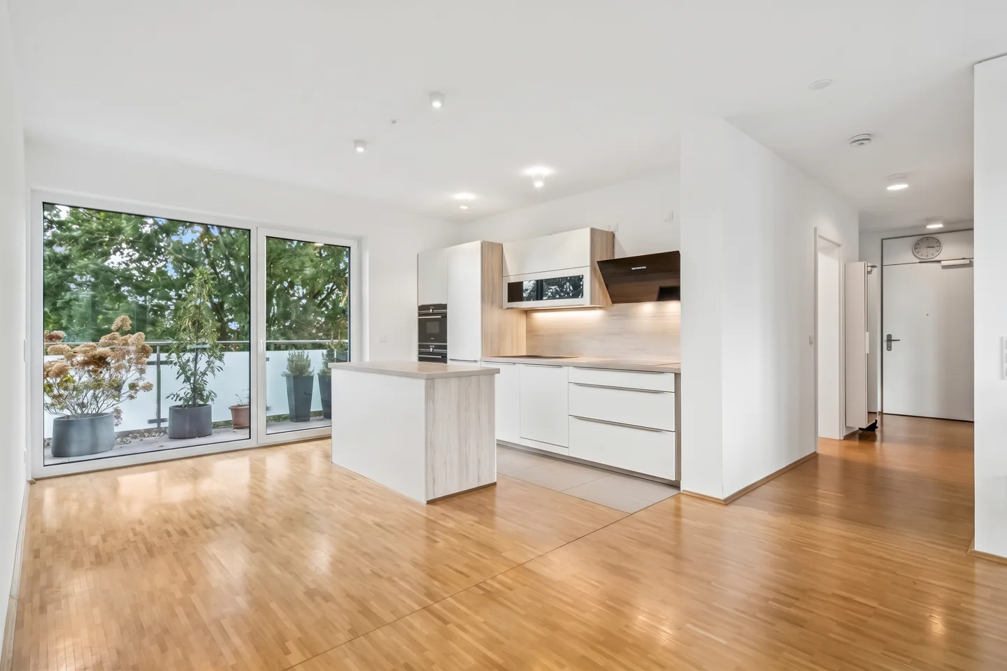 Exklusive 4-Zimmer-Neubauwohnung mit zwei Balkonen - Foto 4