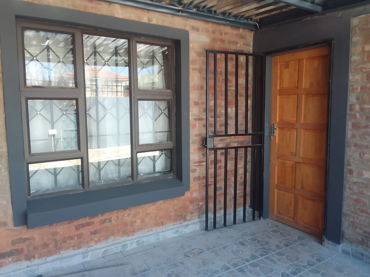 Rooms to rent for students 2.3km from NWU